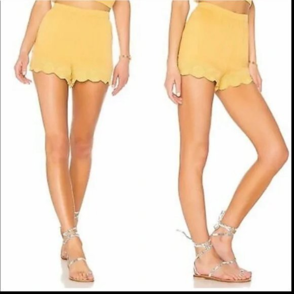 AMUSE SOCIETY Revolve High Water NWT Embroidered Honey Yellow Shorts Size‎ XS